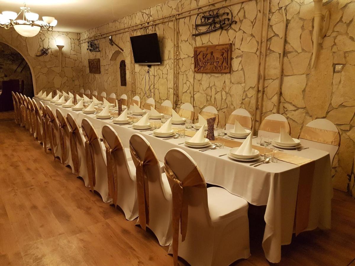 Bástya Wellness Hotel - Nyírbátor Esterno foto